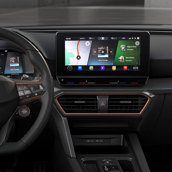 cupra-fomrnetor-touch-screen.jpg